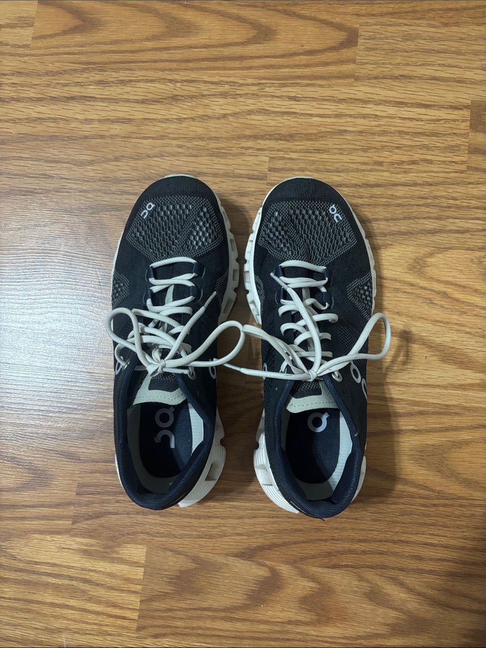 On Running Women’s Navy Blueish Athletic Sneakers with Cream Accents